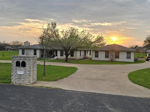 16 Brenda Ln, Round Rock, TX 78665