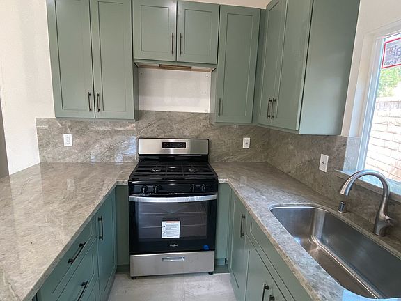 3rd image of 596 Hillsborough Way #2