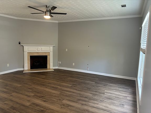 3rd image of 543 Marsh Lake Rd