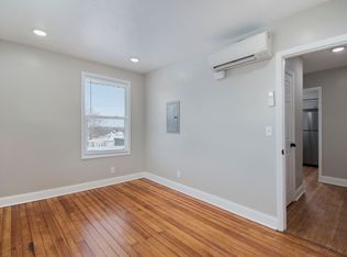 3512 Dodge Street, Omaha, NE 68131