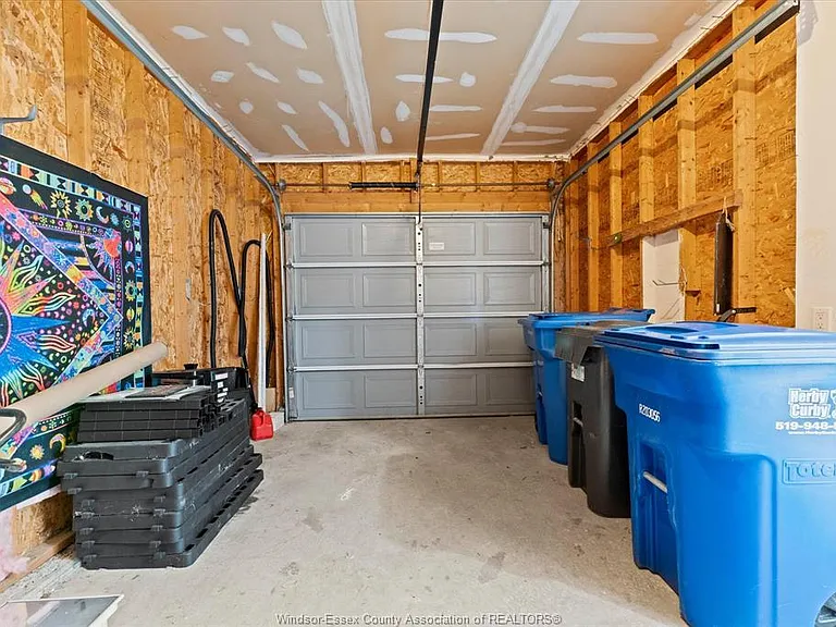 9347 Tamarack St — Photo 33