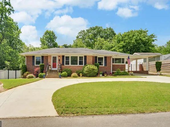 118 Greer Ln, Toccoa, GA 30577
