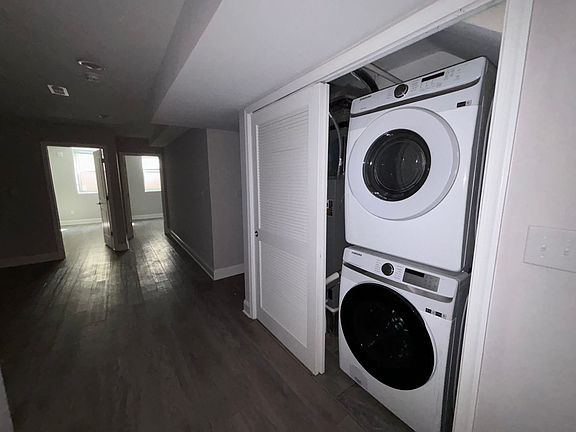 4th image of 1530 N Sydenham St #1R
