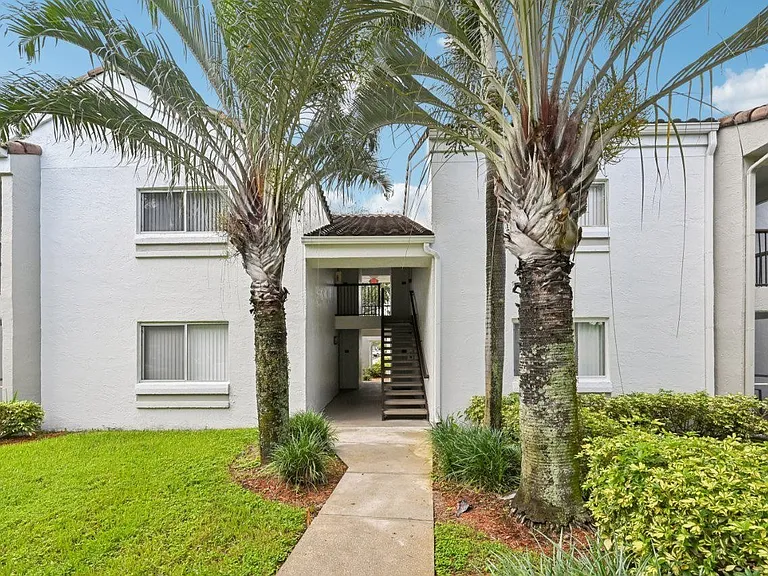 Legacy at Palm Aire — Photo 11