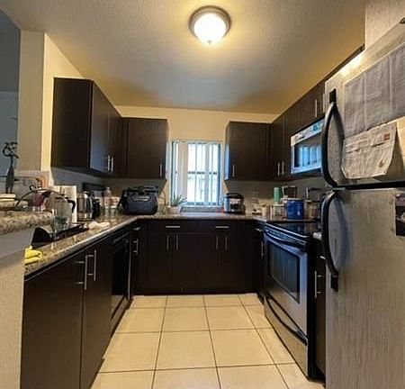 4th image of 4026 NW 87th Ave #4026
