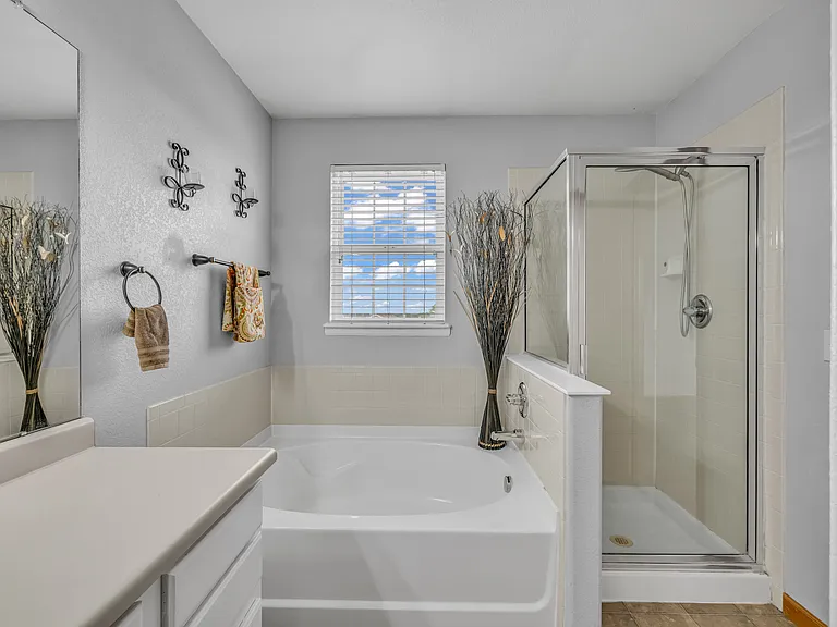 16631 Tree Haven St — Photo 7