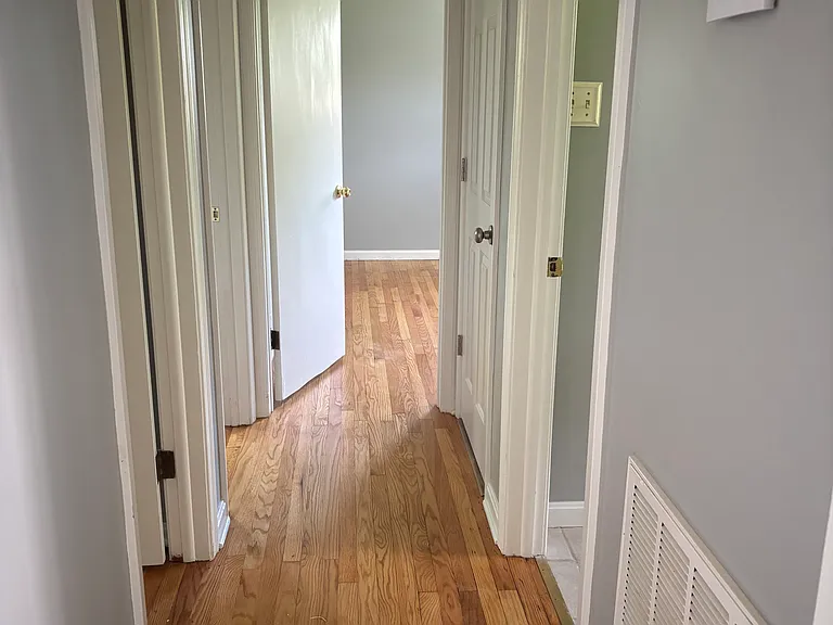 308 Bellevue Ave — Photo 5