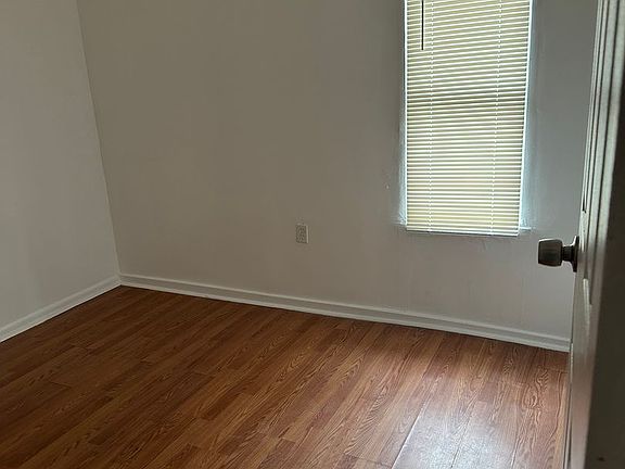 4th image of 1707 N Dallas St