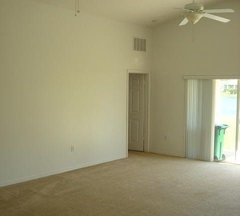 2nd image of 476 SW Talquin Ln