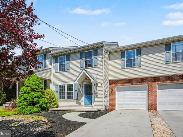 239 G St, Carlisle, PA 17013
