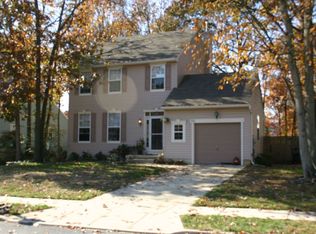 55 Brearly Dr, Sicklerville, NJ 08081