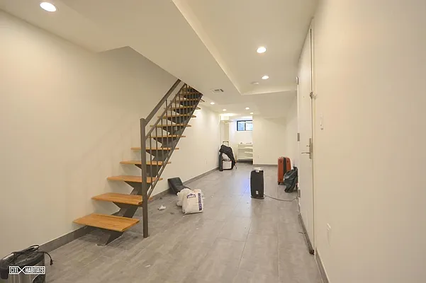 Rented by Citi Habitats | media 49