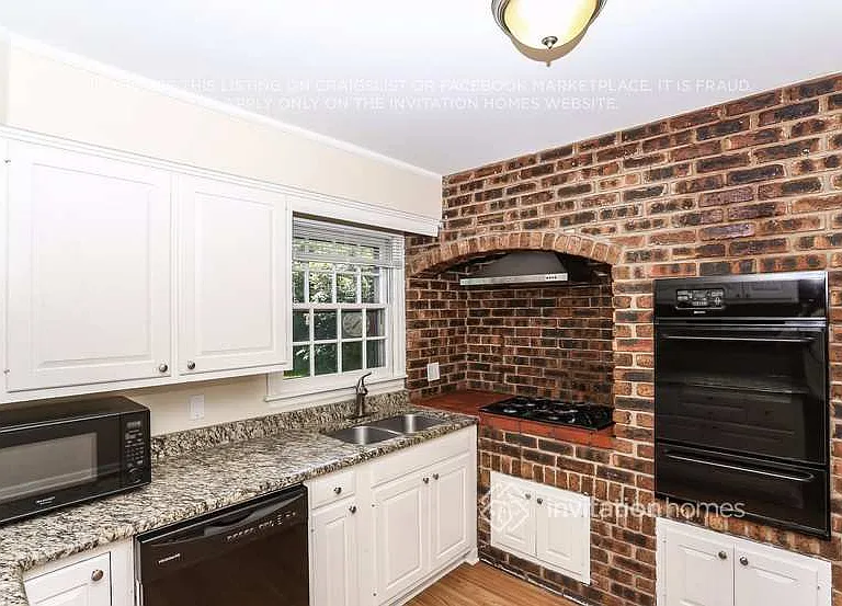 1159 Blackhawk Dr — Photo 9