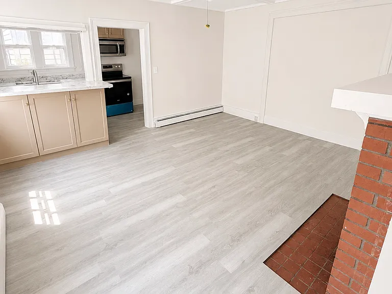 396 Liberty St — Photo 15