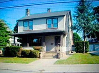 37 Chestnut Ave, Cranston, RI 02910