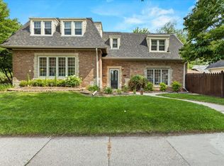 110 E Belle Ave, Whitefish Bay, WI 53217