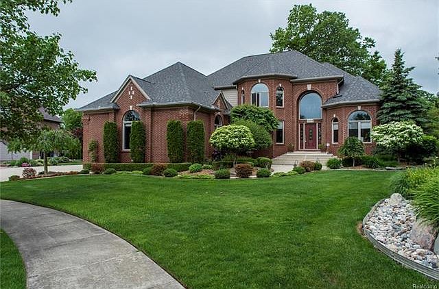 1st image of 55979 Red Cedar Ct