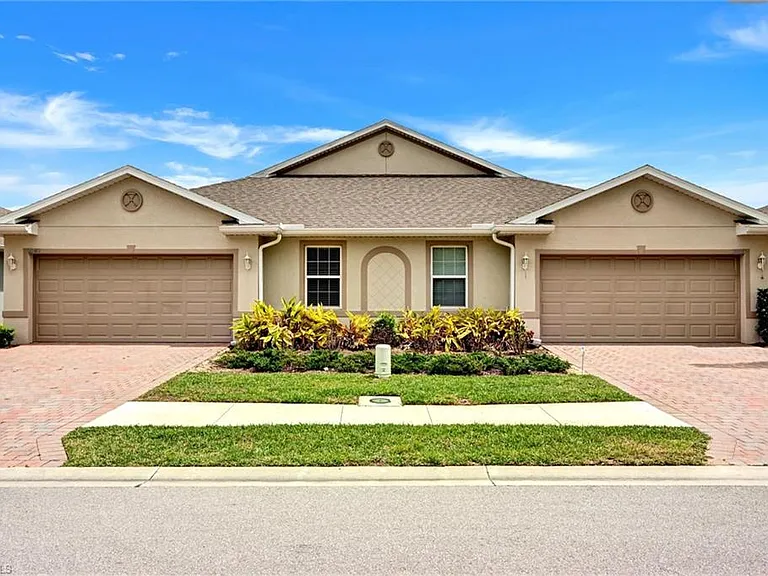 20462 Plumwood Loop — Photo 3