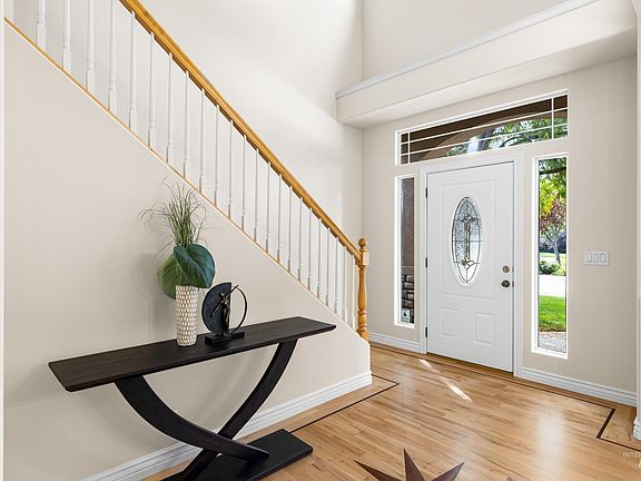 4th image of 6048 N Harbor Town Pl