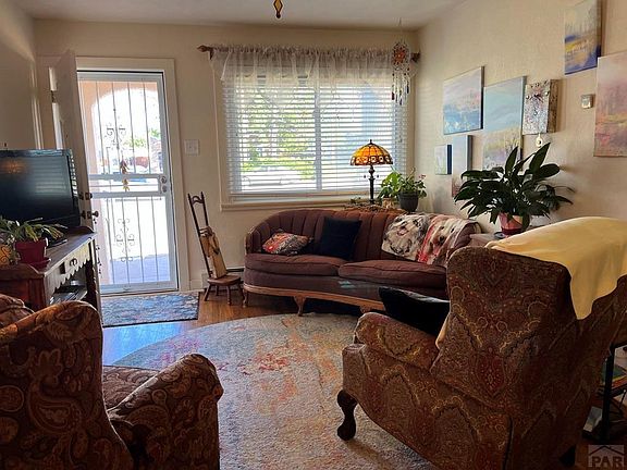 2nd image of 607 Alma Ave