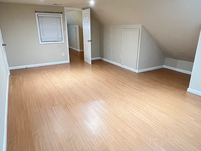 4816 Seminole Ave — Photo 11