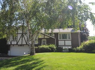 613 Garys Dr, Antioch, IL 60002