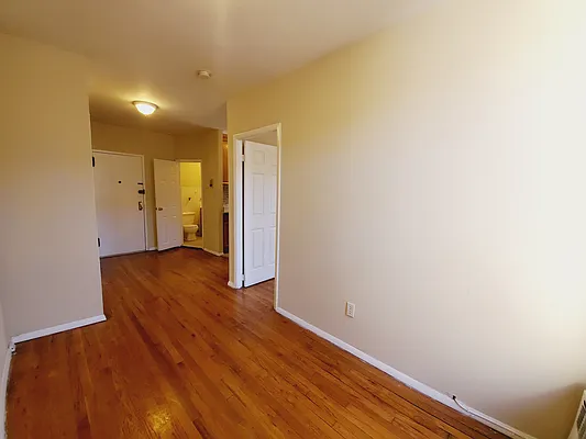 Rented by Compass | media 8