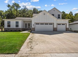 1109 Bunker Dr, Pea Ridge, AR 72751