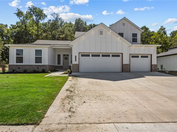 1109 Bunker Dr, Pea Ridge, AR 72751