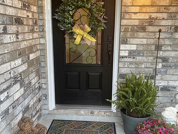 5th image of 7711 Royal Oak Ln