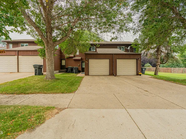 2021 11th Ave SE, Mandan, ND 58554