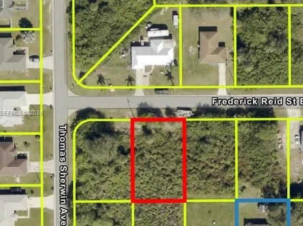 808 Frederick Reid St E, Lehigh Acres, FL 33974