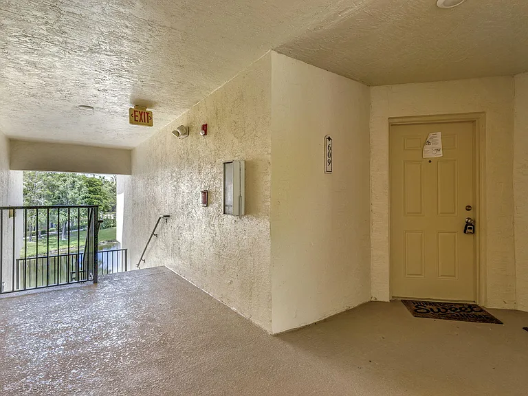 600 Crestwood Ct N #609 — Photo 29