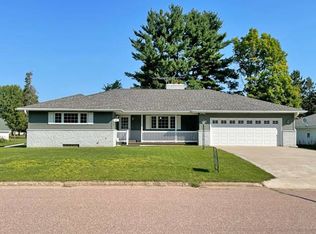 418 Meyer St, Marion, WI 54950