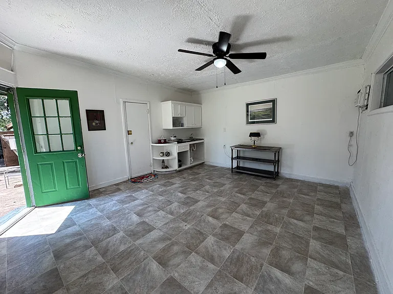 1420 2nd St #B — Photo 4