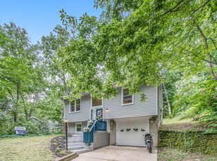 121 Whitcomb St, Kalamazoo, MI 49001