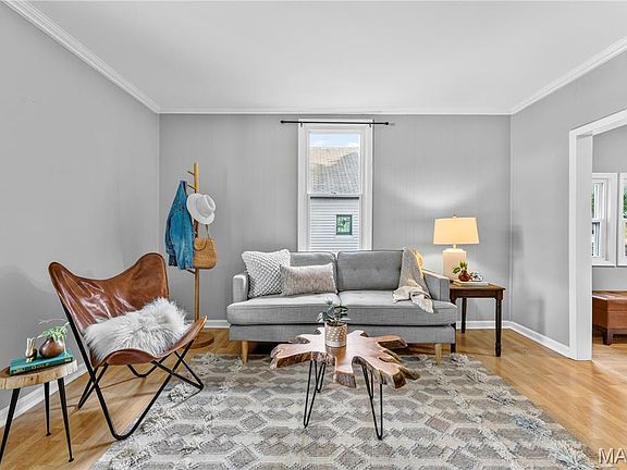 4th image of 2551 Gerhard Ave