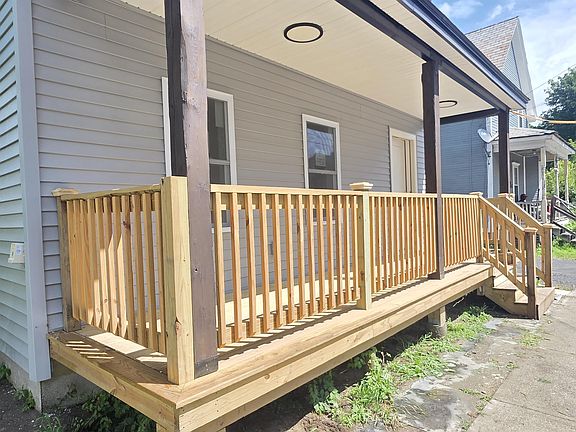 4th image of 7 Underhill Avenue