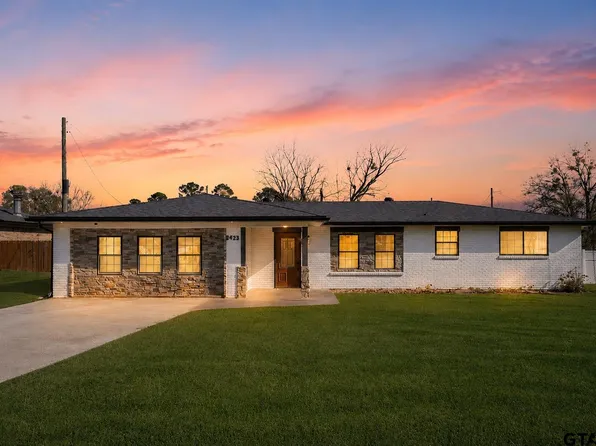 225 Joy Dr, Ore City, TX 75683