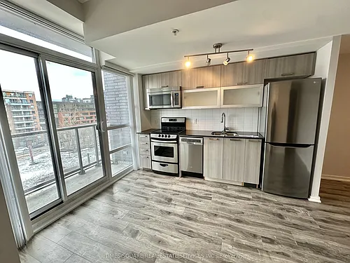 68 Abell St Photo 1