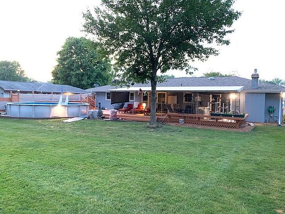 3rd image of 3371 Shelburne Dr