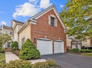 26 Chestnut Ct, Cedar Grove, NJ 07009