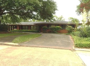 1704 Fulton Dr, Alexandria, LA 71301