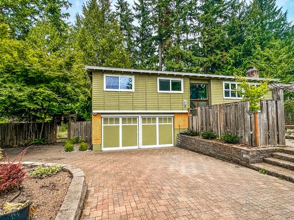 2830 216th Ave SE