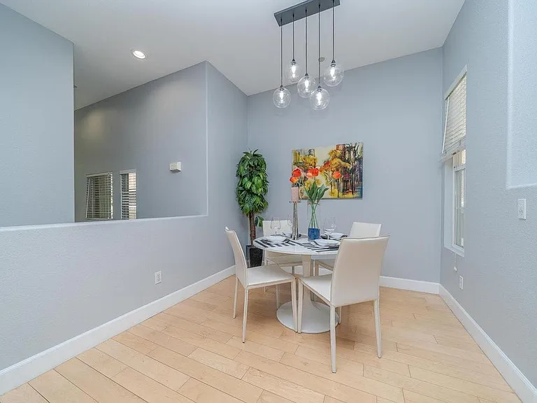 117 Serenity Pl — Photo 16