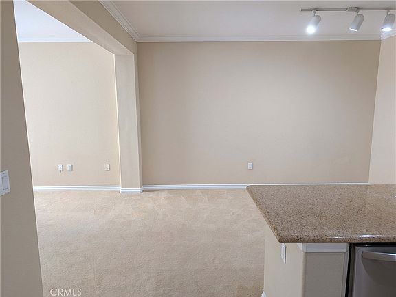 2nd image of 3266 Watermarke Pl