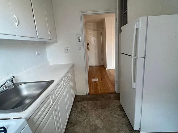 5th image of 13905 85th Dr #55