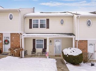 2593 Hawthorne Dr, Oakdale, PA 15071