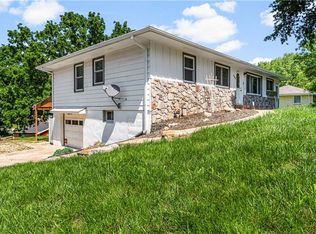 2800 S Cedar Crest Ter, Independence, MO 64057