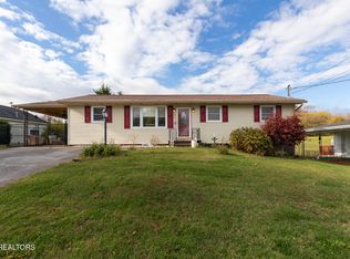 321 E Converse St, Morristown, TN 37814